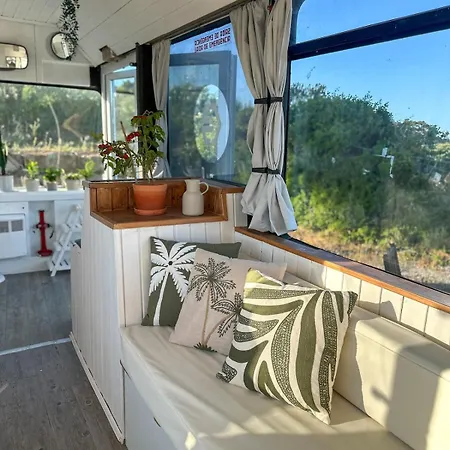 Ericeira Magic Bus With Jacuzzi